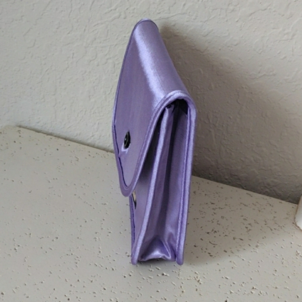 Gucci Beauty Pouch - Picture 11 of 16